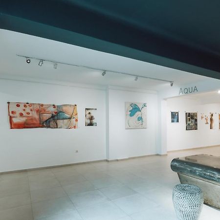 Art Hotel Santorini (Adults Only) Пиргос Экстерьер фото