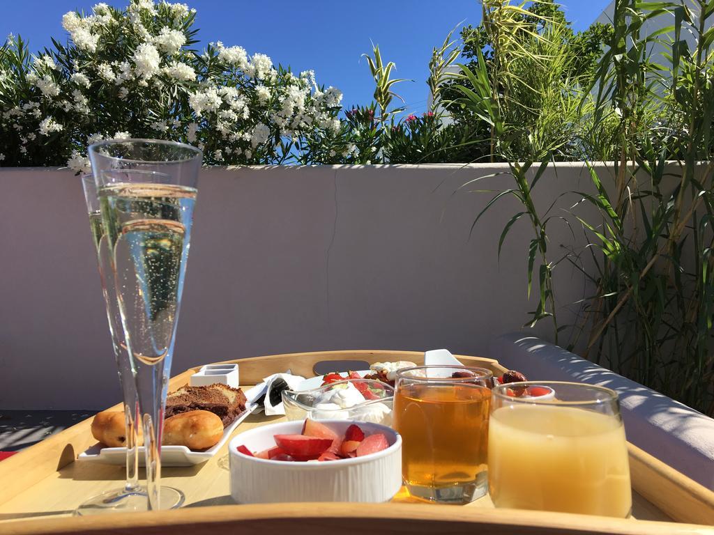 Art Hotel Santorini (Adults Only) Пиргос Экстерьер фото